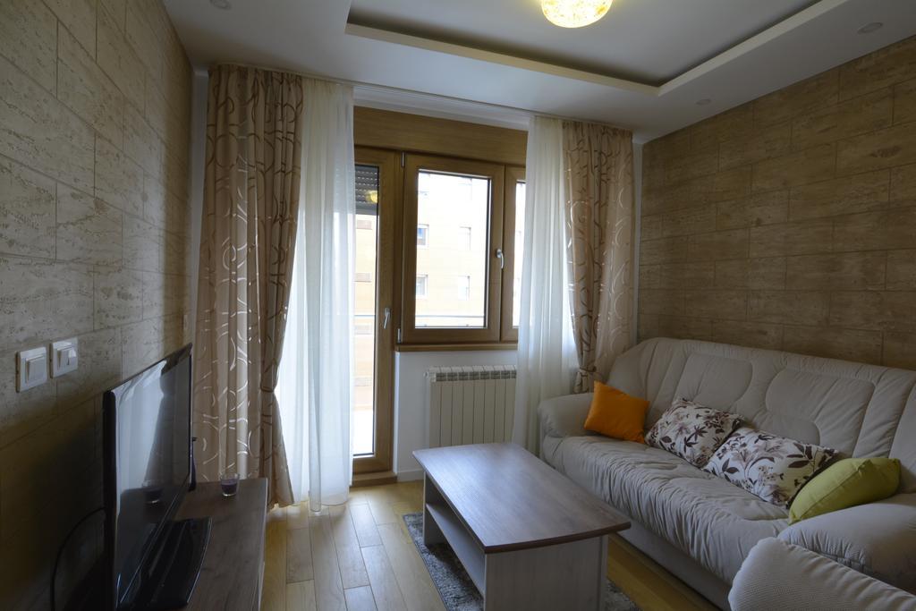 Vesna Apartment Belgrado Exterior foto